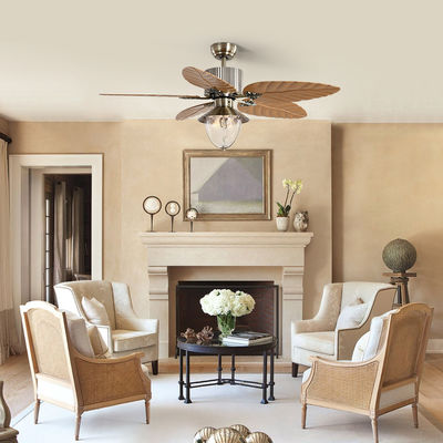 Lâmina retrátil invisível de controle remoto decorativa moderna de 4100k Crystal Ceiling Fan With Light
